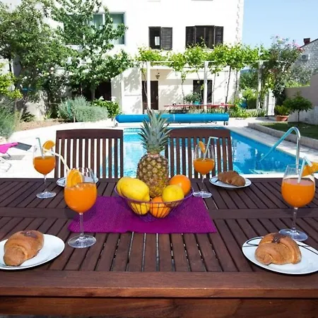 Roza- Two-bedroom Rozat